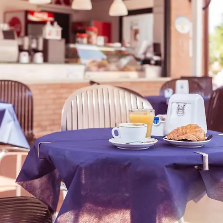 Kompleks wypoczynkowy Villaggio Mare Si 4*