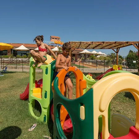 Tatil parkı Villaggio Mare Si 4*